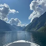 Дом отдыха The View - Mountain With Stunning Views Странда