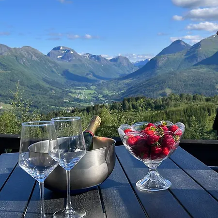 The View - Mountain With Stunning Views Stranda (More og Romsdal)